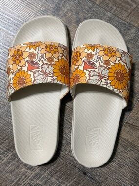 Vans La Costa Slide On Sandals Trippy Floral pattern - Mushrooms & Butterflies